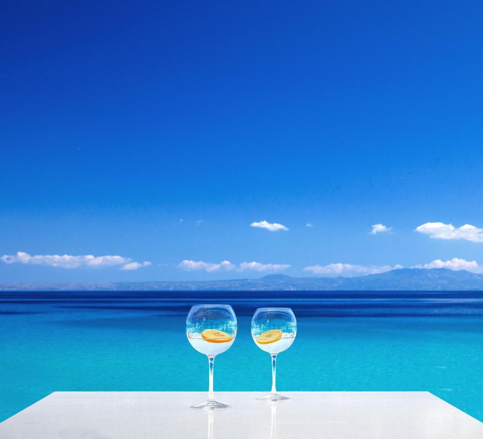 White Suites Resort 阿菲托斯 外观 照片
